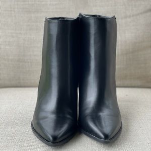 Black qupid booties